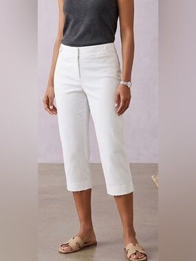 Worthington Petite Modern Fit White Capri Pants with Waistband Tabs Size 10P